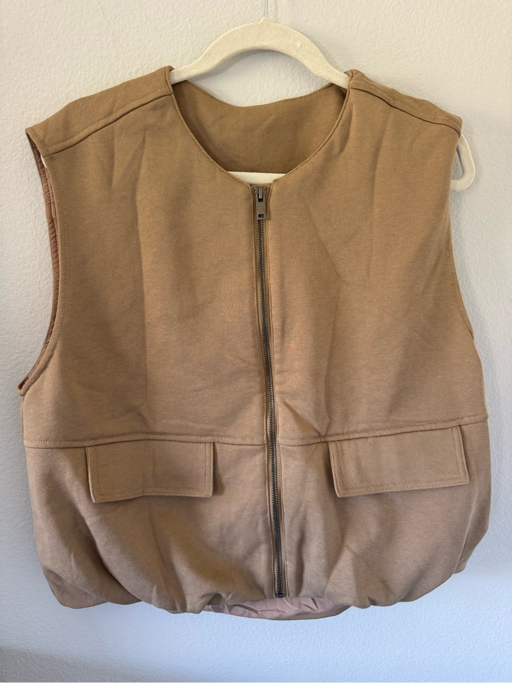 Sleeveless Cotton Zip Front Bubble Vest. Tan. Size Small. NWOT.